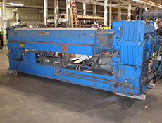 Preventive maintenance on blow molding machines and extruders